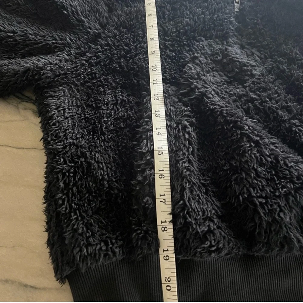 Lululemon Sherpa Scuba Cropped Hoodie